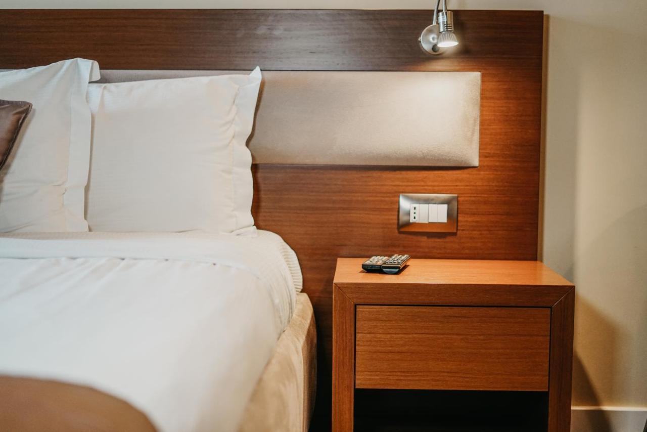 Center Hotel Gjirokastër المظهر الخارجي الصورة