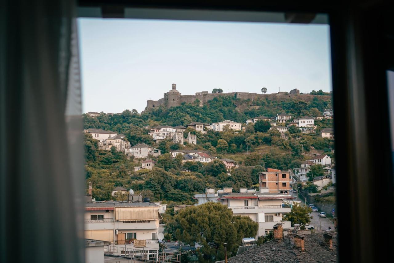 Center Hotel Gjirokastër المظهر الخارجي الصورة