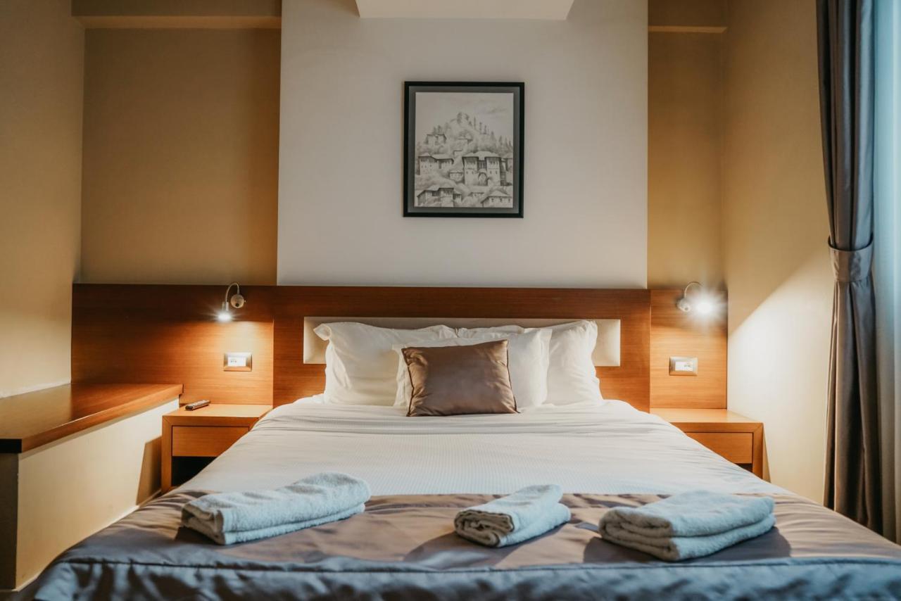 Center Hotel Gjirokastër المظهر الخارجي الصورة