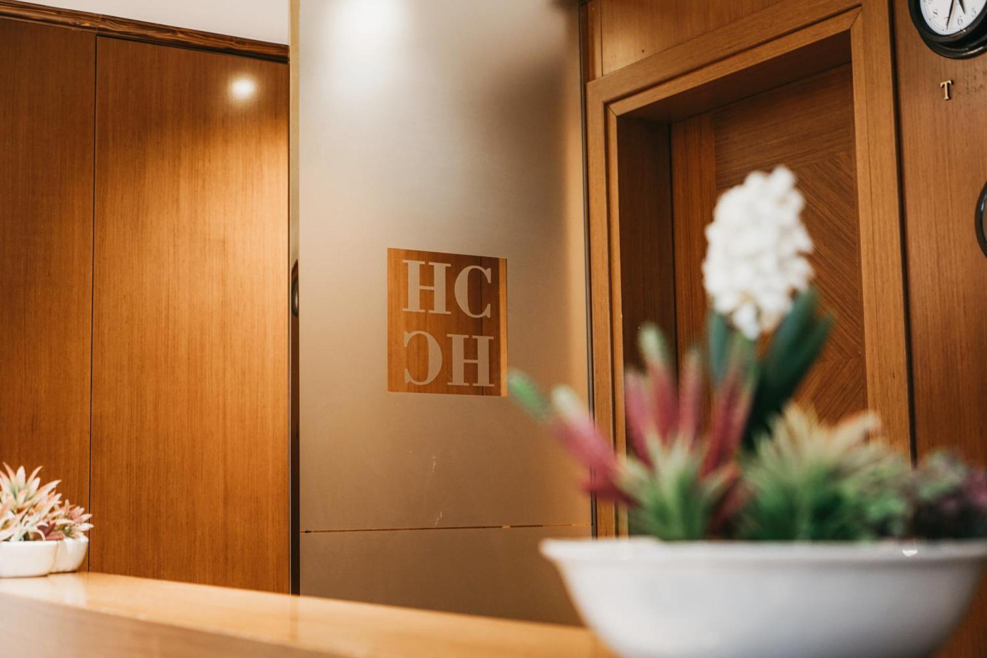 Center Hotel Gjirokastër المظهر الخارجي الصورة