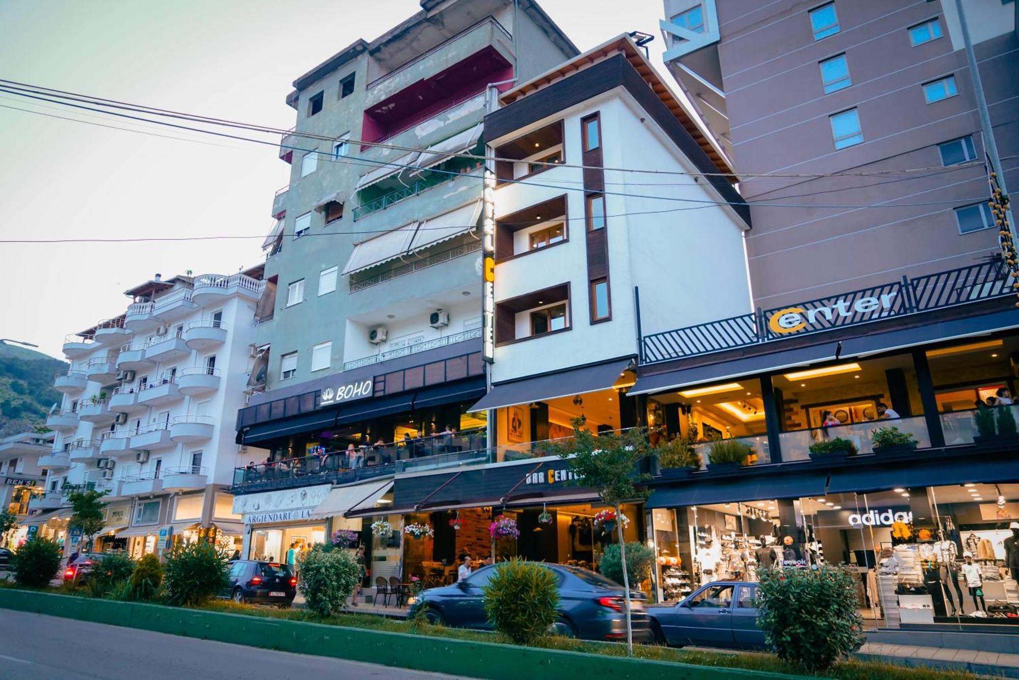 Center Hotel Gjirokastër المظهر الخارجي الصورة
